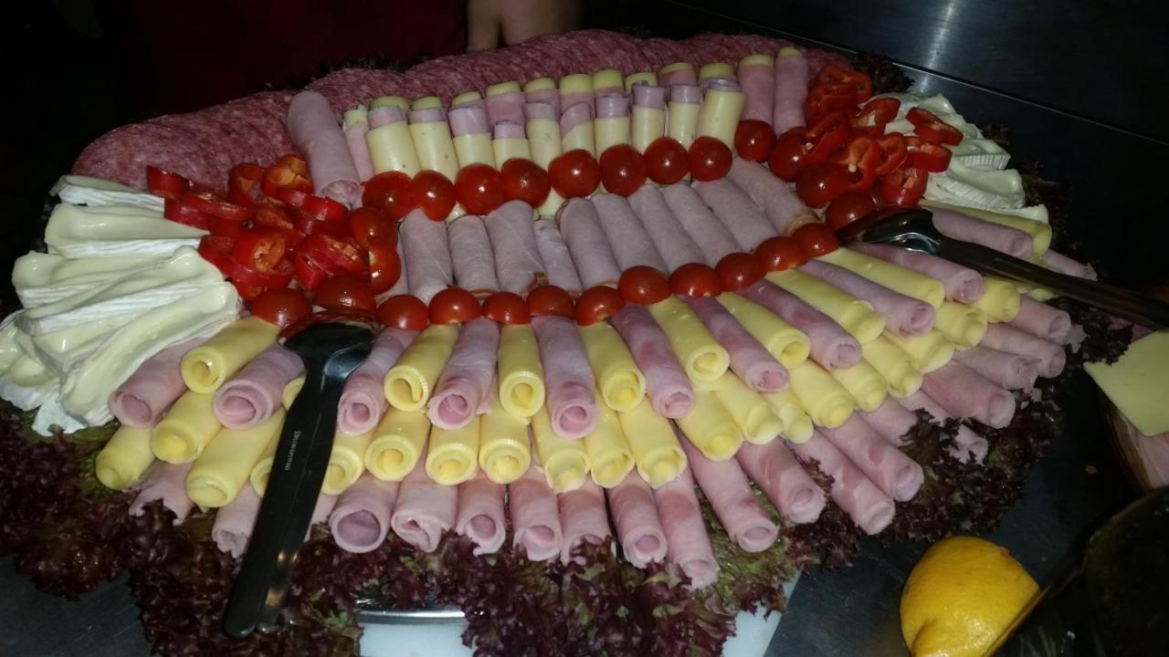 Penzion Janosikova Krcma Ruzomberok Luaran gambar